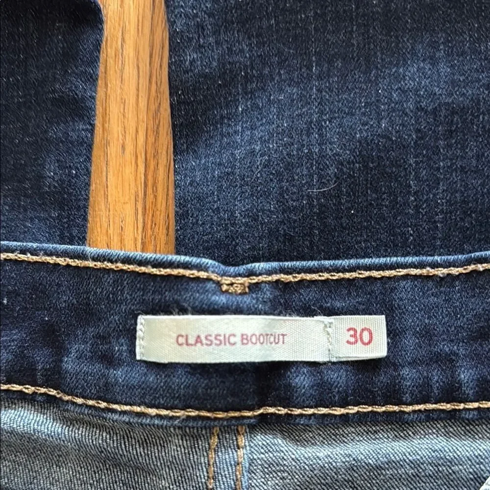 Levi’s Bootcut Jeans Women Size 30 Dark Wash Mid Rise Classic Western
